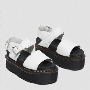 NEW Dr Martens LEATHER STRAP PLATFORM SANDALS